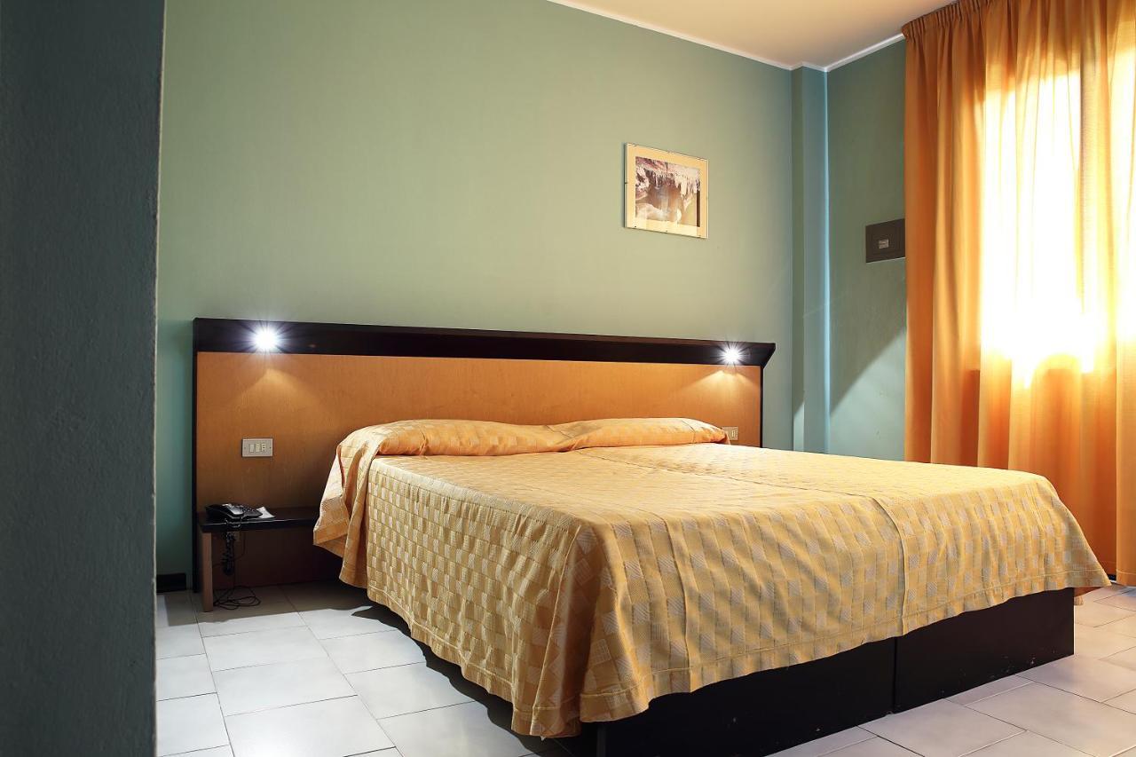 Green Sporting Club Hotel Alghero Exteriér fotografie